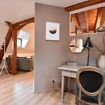 Beraweka Avec Parking, Climatisation Et Salle De Sport *